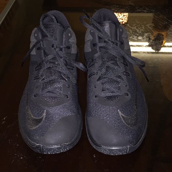 Nike Shoes - Picture 2 of 4